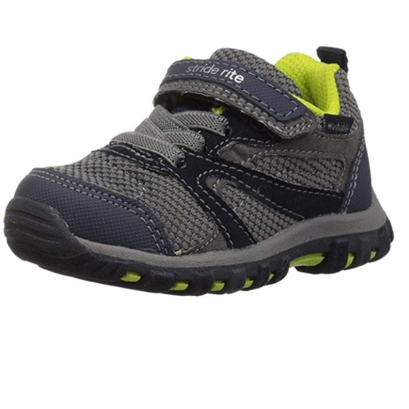 Stride Rite Other - Stride Rite Boys' Made 2 Play Collin Sneaker
